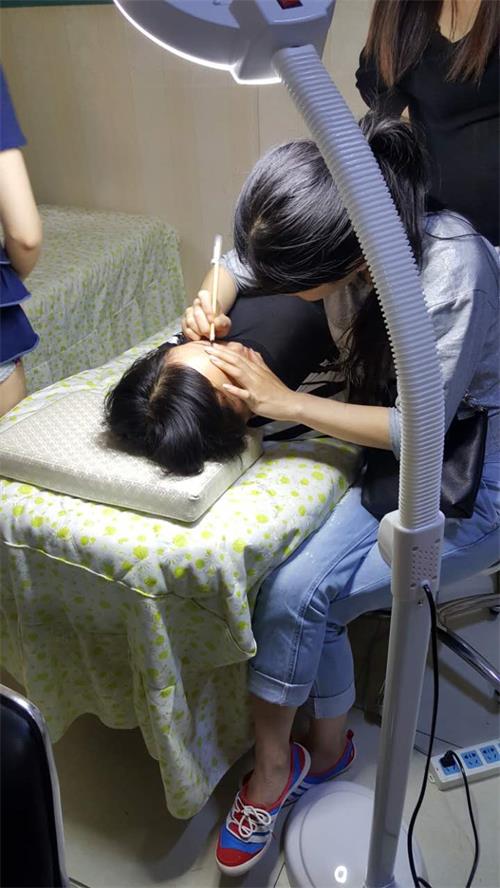 專業(yè)難怎么辦？唐山美容學(xué)校名師指導(dǎo)助你成功！