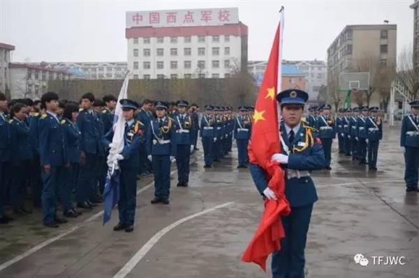 分?jǐn)?shù)不能決定你的未來(lái)，騰飛給你希望！