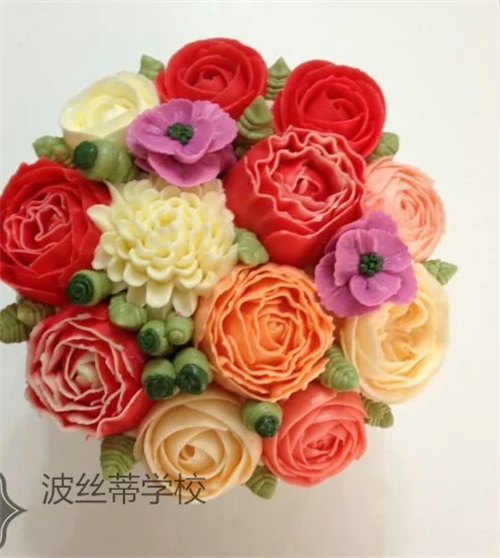 煙臺波斯蒂糕點(diǎn)培訓(xùn)學(xué)校韓式裱花班開班啦！趕快來圍觀！