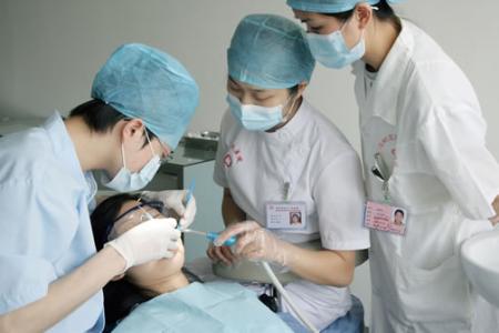 石家莊學(xué)口腔專業(yè)哪個(gè)學(xué)校好？