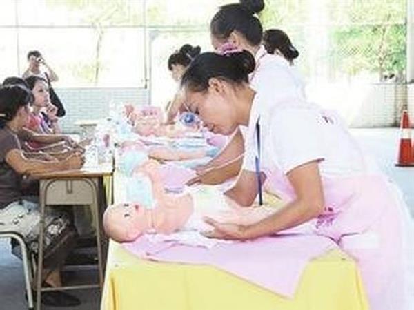 在菏澤市東華職業(yè)培訓(xùn)學(xué)校學(xué)習(xí)家政護(hù)理專業(yè)靠譜嗎？