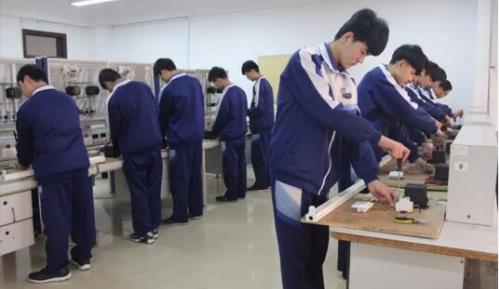 藍(lán)海職業(yè)學(xué)校有哪些適合男生的技術(shù)專業(yè)？
