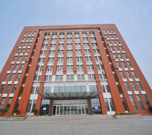 與同類院校相比，東營市技師學(xué)院都有哪些優(yōu)勢？
