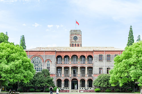 張家口新世紀(jì)職業(yè)學(xué)校有什么特點(diǎn)？為什么要選擇這家學(xué)校？