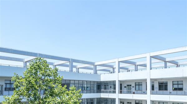 學(xué)歷+技能雙保障？保定新興工業(yè)技工學(xué)校歡迎你！